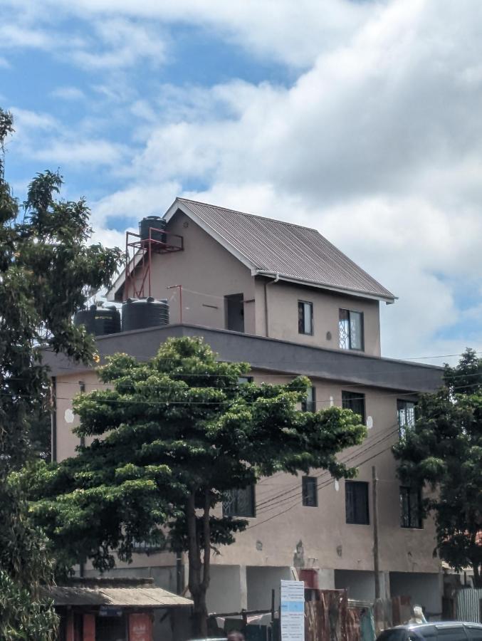 Mufasa City Hostel And Apartments Arusha Esterno foto