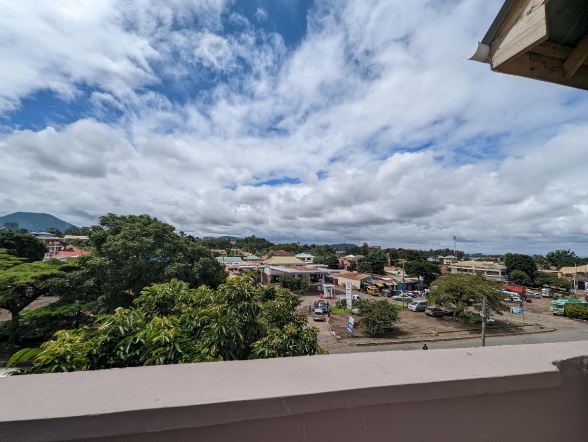 Mufasa City Hostel And Apartments Arusha Esterno foto